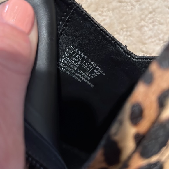 Calvin Klein Jeanna cheetah booties NEW - Picture 7 of 7